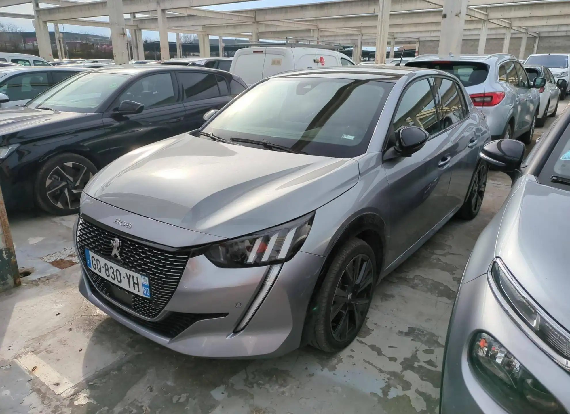 PEUGEOT 208  GT 50 kWh 136 CV 