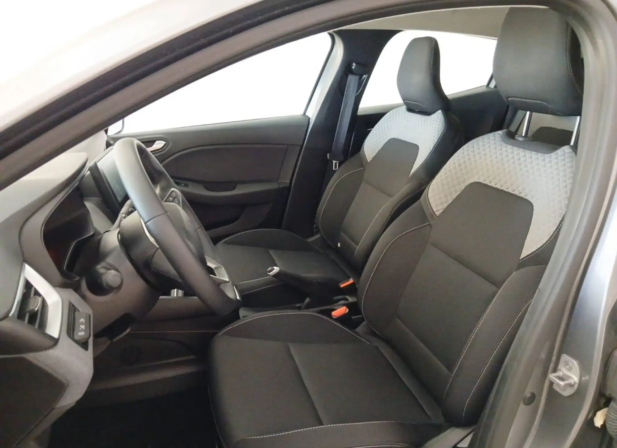 RENAULT CLIO V TECHNO E-Tech full hybrid 145 CV GSR2 
