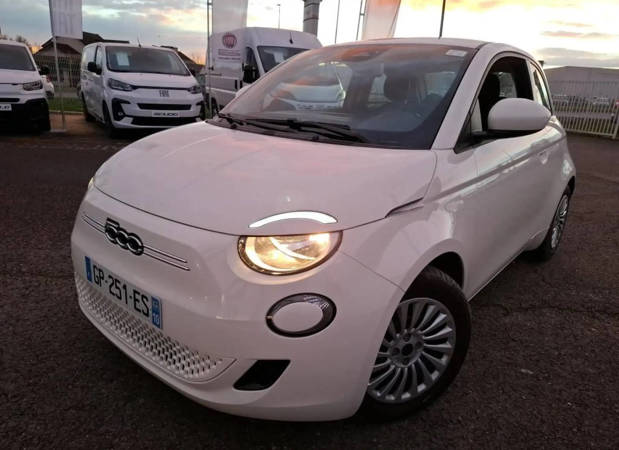 FIAT 500E BERLINE MY22 SERIE 1 STEP 1 500 e 95 ch Action
